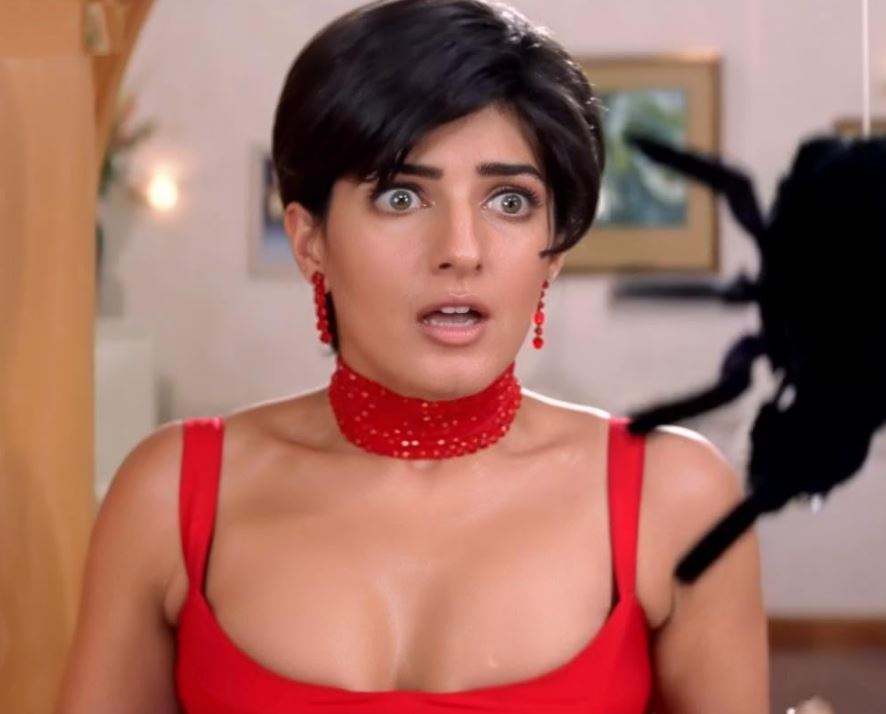 Twinkle Khanna in baadshah